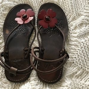 Travelfox size 38 brown boho sandals